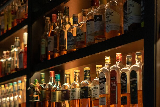 3 Hour Whiskey and History Tour - Comparing whiskey at Seven Grand in Dairy Block