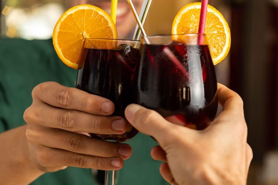 Alcudia: Self-Guided Gourmet Tapas and Wine Tour - Practical tips for a smoother evening