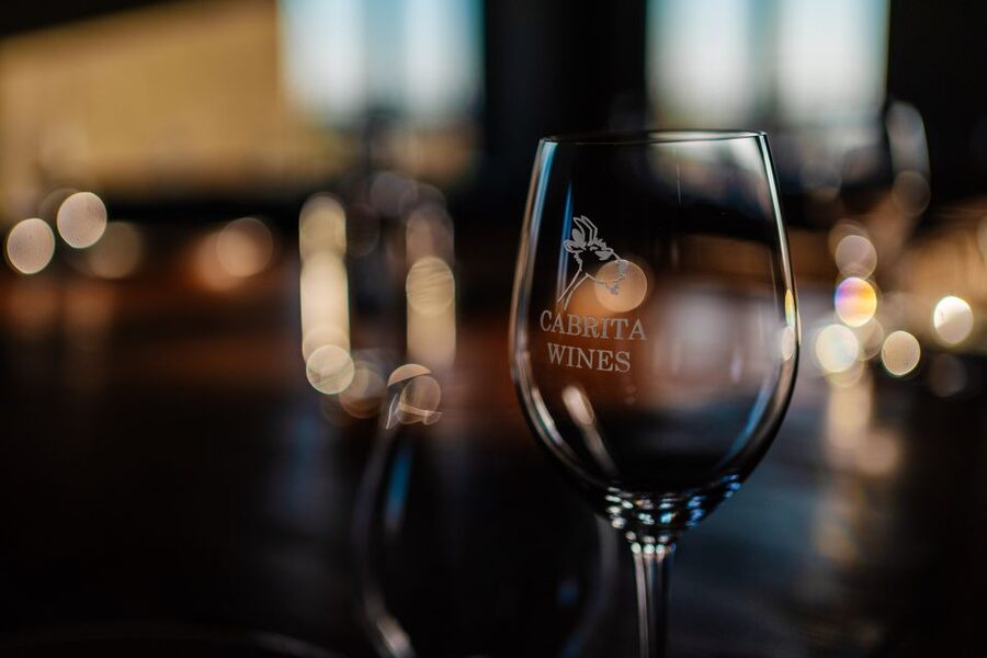 Algarve: Classic Wine Tour & Tasting in Silves - Arriving at the family winery near Silves