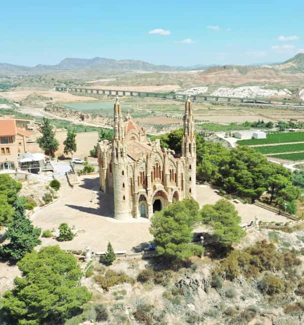 Alicante: Old Winery with Tastings & Gaudí's style of Church - Mola Castle and the Gaudí-Style Church