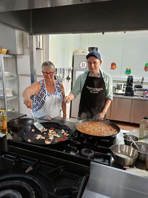 Alicante: Paella & Sangria Class with Tapas and Market Visit - Should you book it?