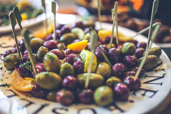 Alicante Wine Tasting and Tapas for Foodies - Award-winning tapas and local restaurant stops
