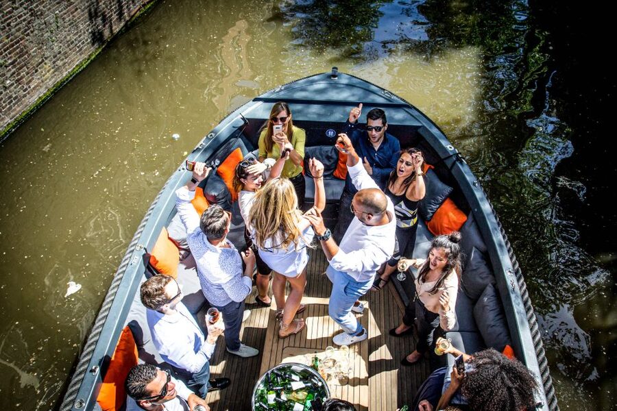 Amsterdam: Canal Belt Private Beer Boat Tour - My practical tips for a better ride