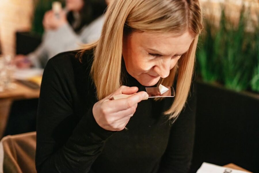 Amsterdam: Dutch Cheese Tasting Experience with Wine - A 45-minute introduction to Dutch cheese