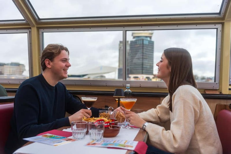 Amsterdam: Unlimited Cocktails Cruise on the Canals - Nachos, salsa, and the limits of the snacks