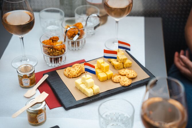 Amsterdam Wine and Cheese Evening Cruise - Commentary: sometimes useful, sometimes too brief