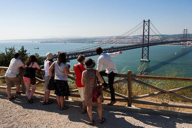 Arrabida and Sesimbra Small-Group Day Trip from Lisbon with Wine Tasting - A traditional stop at José Maria da Fonseca