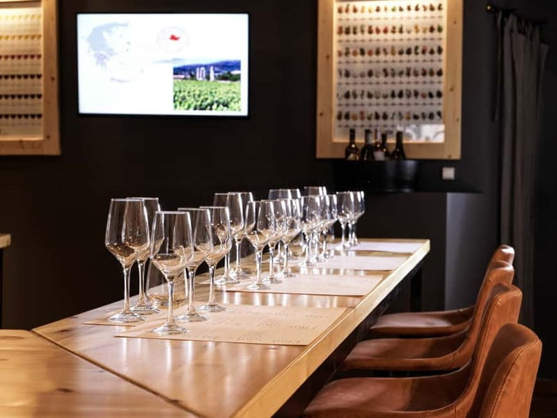 Athens: Acropolis Wine Tasting with Cheese and Olives - Dionysus, ancient customs, and modern Greek wine