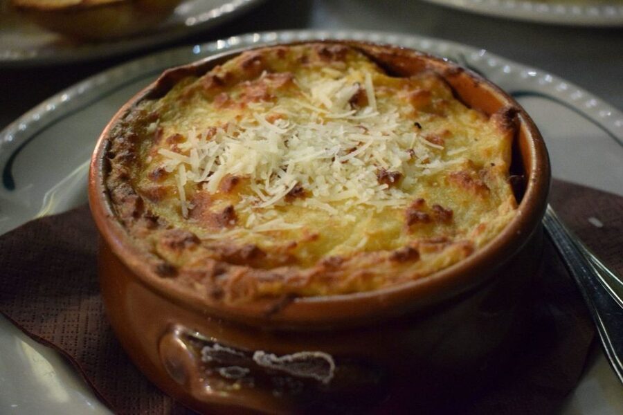 Athens: Premium Food and Wine Tasting Tour in the evening - A four-hour introduction to Athens through food