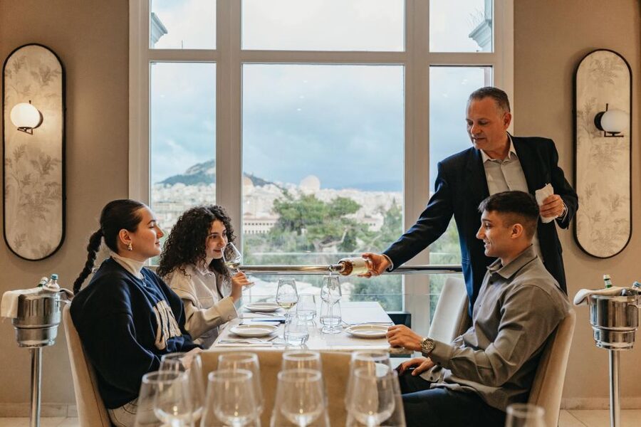 Athens: Wine Tasting with a Sommelier under the Acropolis - How strong is the wine education?