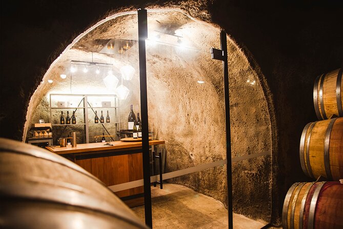 Award Winning Premium Wine Tour Queenstown Tasting at 4 Wineries - Kinross brings several Central Otago labels together