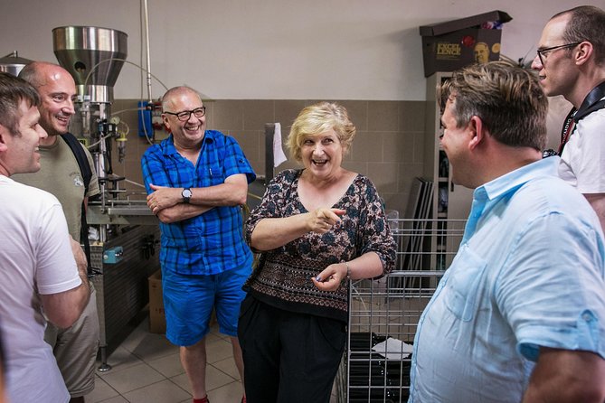 Balsamic Vinegar, Olive oil and Organic Winery Tour in Assisi with tasting - Leaving Assisi for the Tili family farm