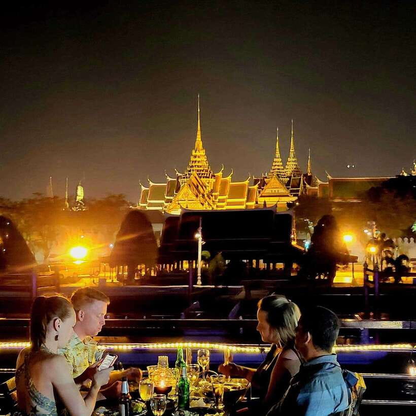 Bangkok: Luxury White Dinner Cruise Free Flow Beer and Wine - Live music, cabaret, and Thai dance