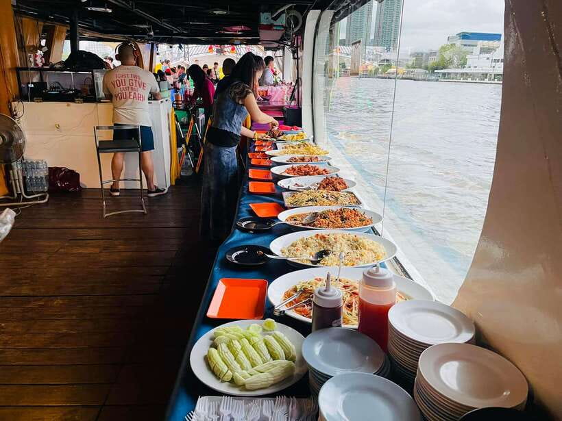Bangkok: Yodsiam Sightseeing Cruise Snacks & Unlimited Beer - What kind of Bangkok evening is this?