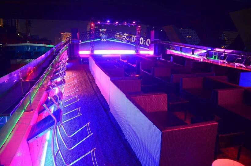 Bangkok: Yodsiam Sightseeing Cruise Snacks & Unlimited Beer - Who will enjoy the Yodsiam Boat most?