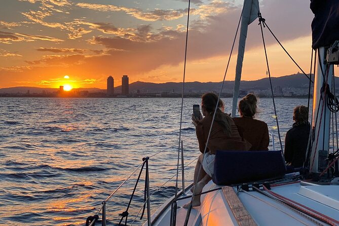 Barcelona 2-hour Private Boat Tour with Cava and snacks - Swimming depends on the sea
