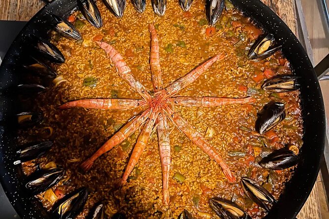 Barcelona Authentic Paella and Sangria Cooking Class - Starting with cava and Barcelona-style tomato bread