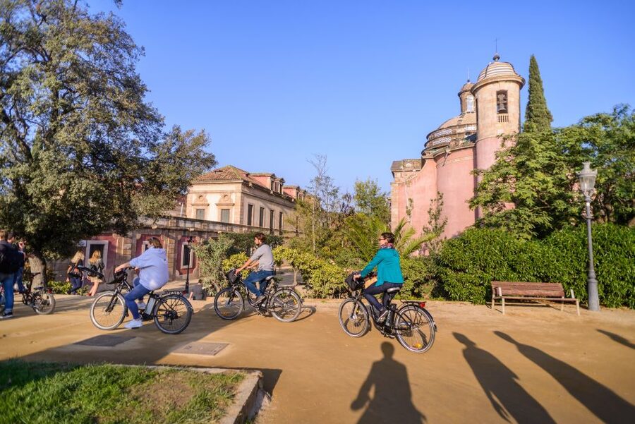Barcelona eBike Tour with Wine and Tapas Experience - Ciutadella Park and the open-air break