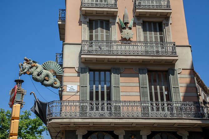 Barcelona Gothic Quarter's Deepest Secrets & Sangria - Sangria, conversation, and local suggestions