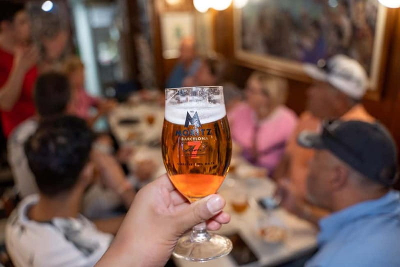 Barcelona Old Town Tapas Night: Hidden Bars, Cava & Vermut - The guides are a major part of the value