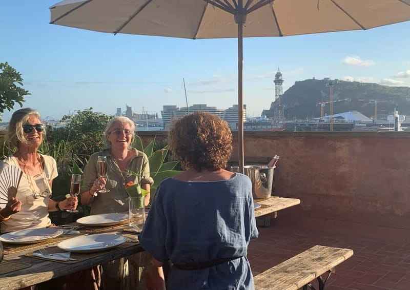 Barcelona: Paella Seafood Master Cooking Class with Sangria - Should you book the paella class?