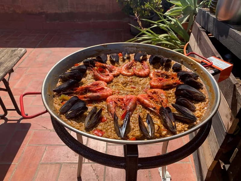 Barcelona: Paella Seafood Master Cooking Class with Sangria - Booking details worth checking