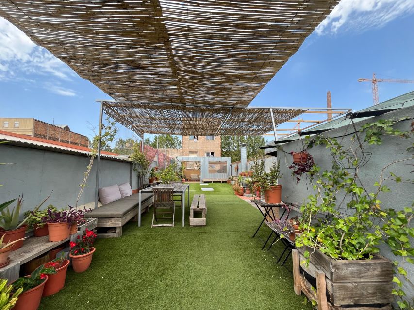 Barcelona: Rooftop Paella Cooking Class with Sangria - Group size, pace, and the rooftop tradeoff