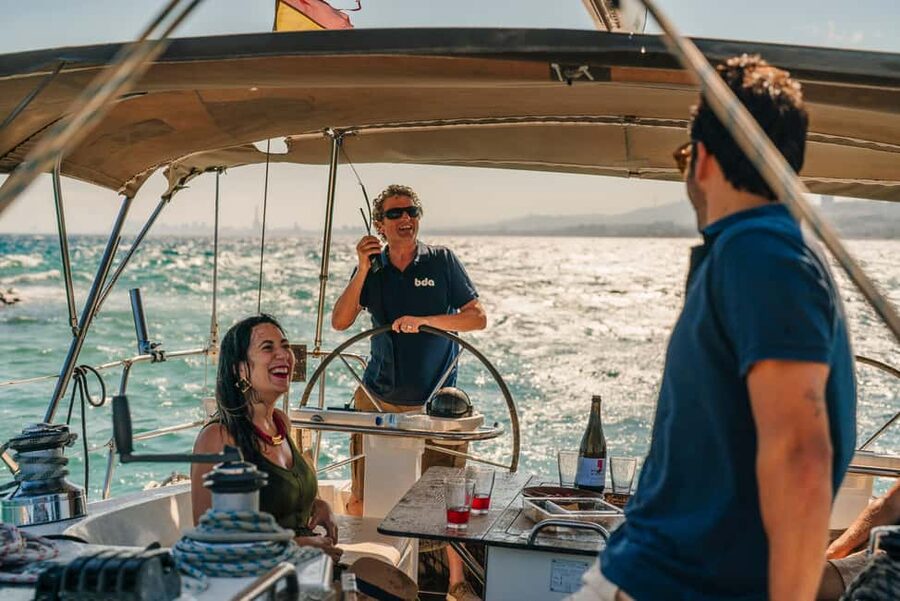 Barcelona: Sailing Cruise & Vineyard Tour with Wine Tasting - Group size, comfort, and access