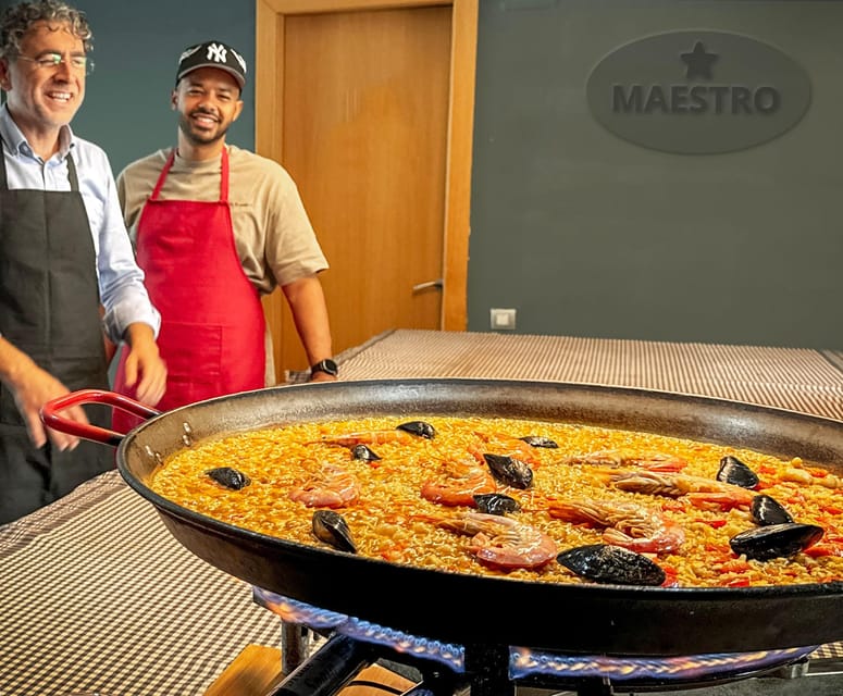 Barcelona: Seafood Paella ★Maestro★ & Tapas & Sangria - The instructors make the difference