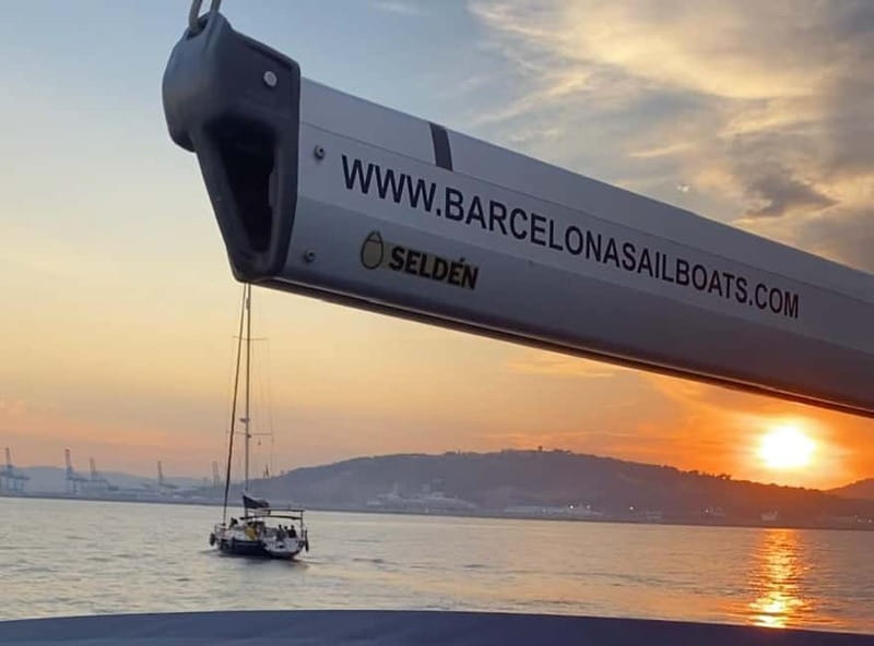 Barcelona: Sunset Boat Trip with Cava Wine and Snacks - Who will enjoy this Barcelona boat trip?