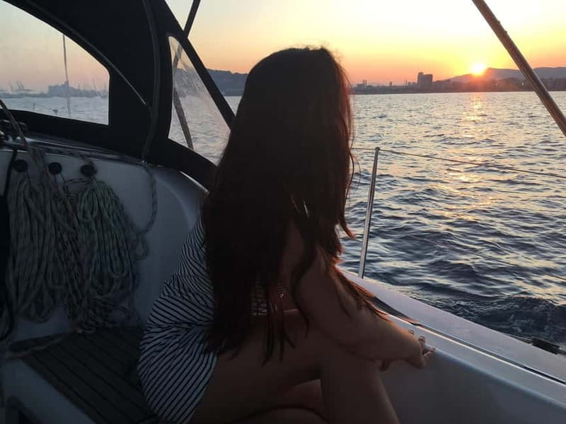 Barcelona: Sunset Skyline Cruise with Cava and Snacks - Seeing Barcelona’s landmarks from offshore