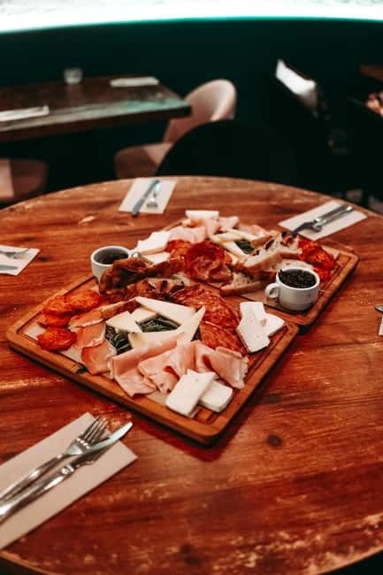 Barcelona: Tipsy Tapas & History Tour in the Gothic Quarter - Who will enjoy this tour most