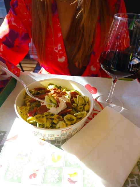 Bari: Street Food Walking Tour with Wine Tasting - The first tastings: focaccia and Bari’s fried favorites
