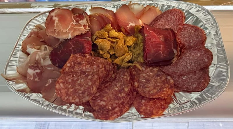 Belgrade: Street Food and Drinks Tour with 20+Tastings - Rakia, honey, fruit, and the sweet side of the route
