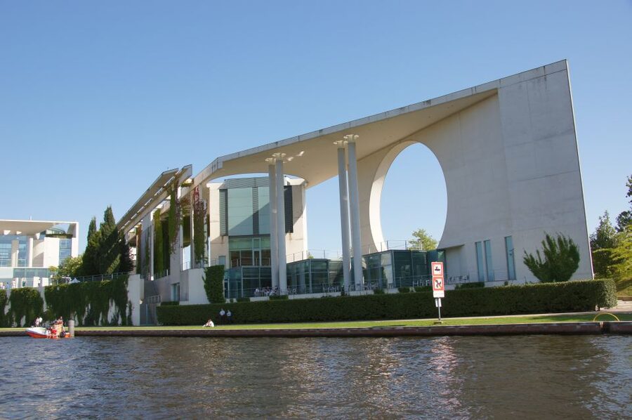 Berlin: Dinner Cruise on the Spree with Prosecco - Key points to know before you book