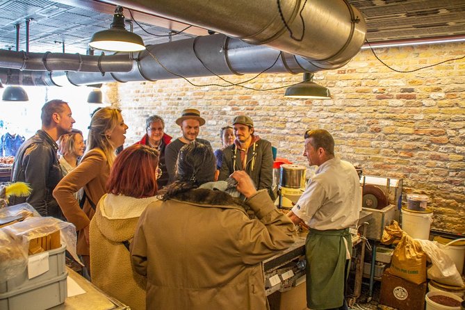 Best of Bruges: History, Chocolate & Beer Tour - Starting at Pieter de Coninck en Jan BreydelMarkt