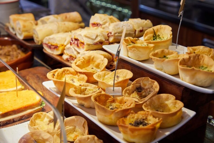Bilbao: Exclusive Food & Wine Tasting Tour with Local Guide - Key points at a glance