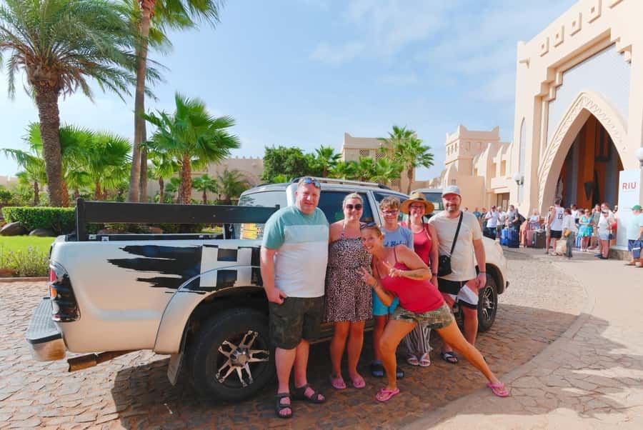 Boa Vista: Shark, Turtles, Cave, Sandboarding & Tasting Tour - Guides who make a busy morning work
