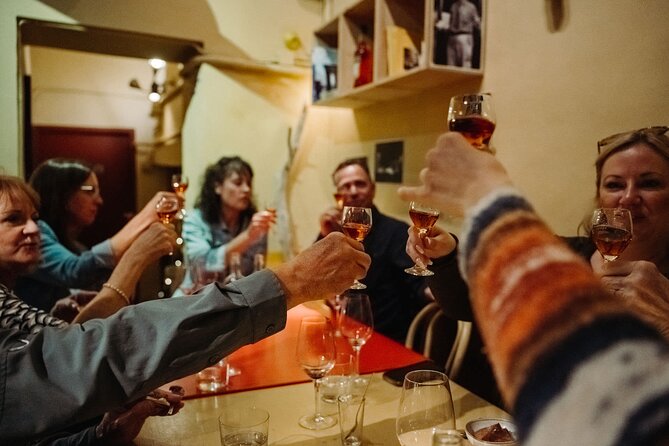 Bohemian Barcelona Neighborhood Evening Tapas & Wine Tour - Santagustina begins the evening with Cava