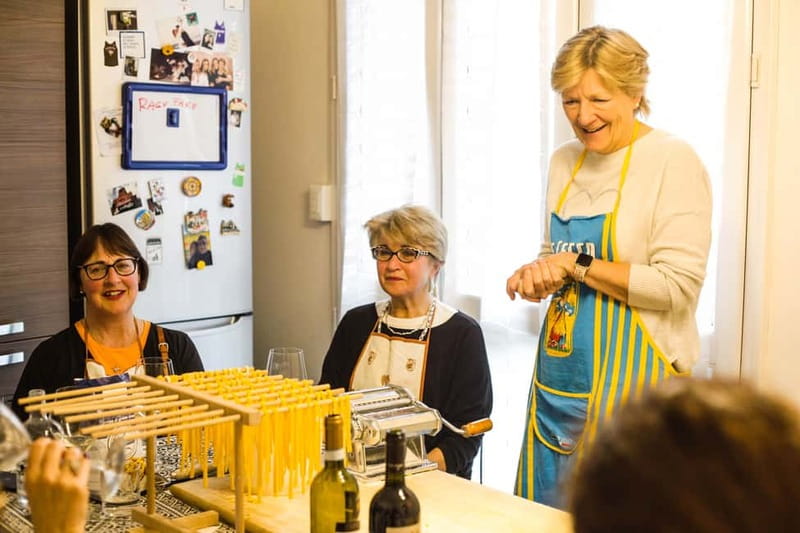 Bologna: 3 Pastas, Tiramisu and Unlimited Wine Tasting - Wine pairing without the stiff lecture