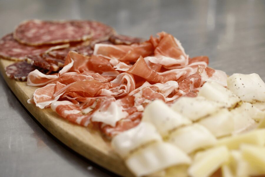 Bologna: Food and Wine Tasting with Interactive Game - Key points at a glance