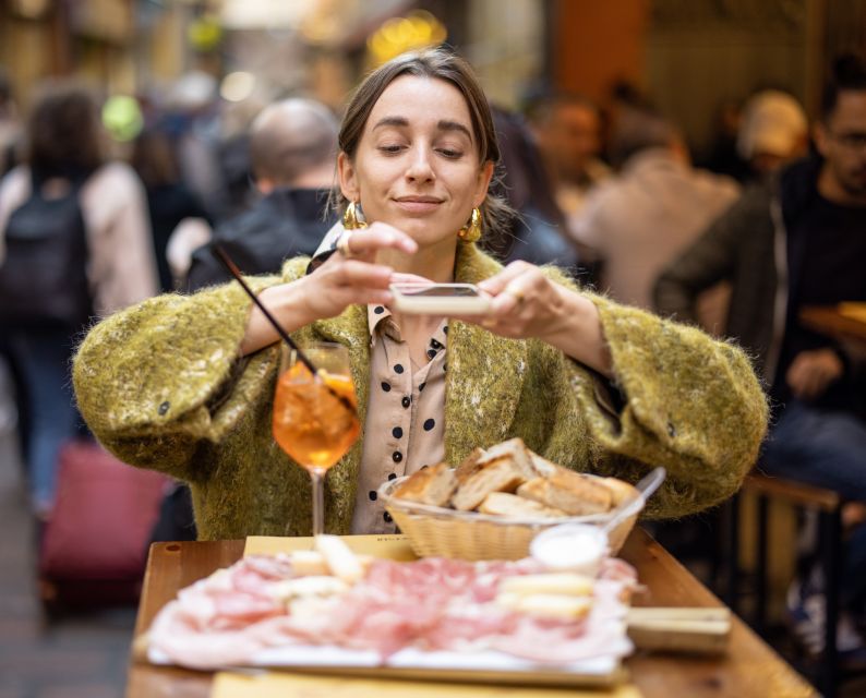 Bologna: Self-Guided Food Tasting Tour with Vouchers - What the audio guides can and cannot do
