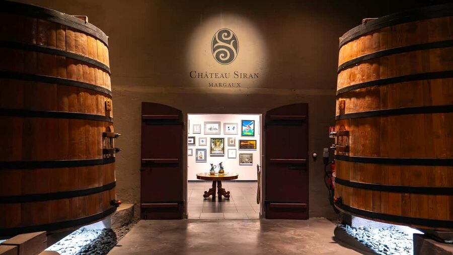 Bordeaux: Half-Day Margaux Tour with Wine Tastings - A quick look at Château Margaux