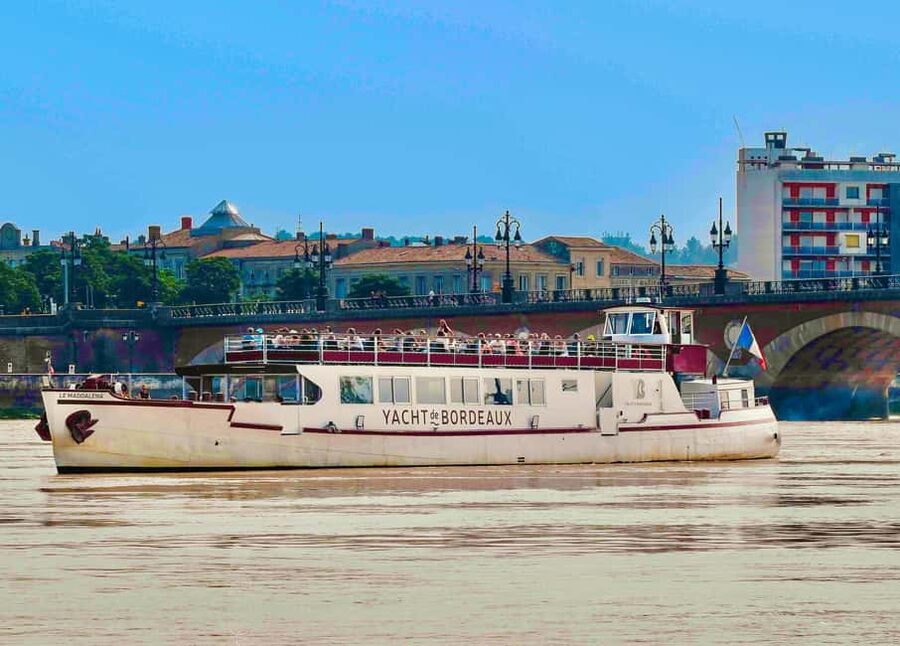 Bordeaux: River Garonne Cruise with Glass of Wine and Canelé - Key Points at a Glance