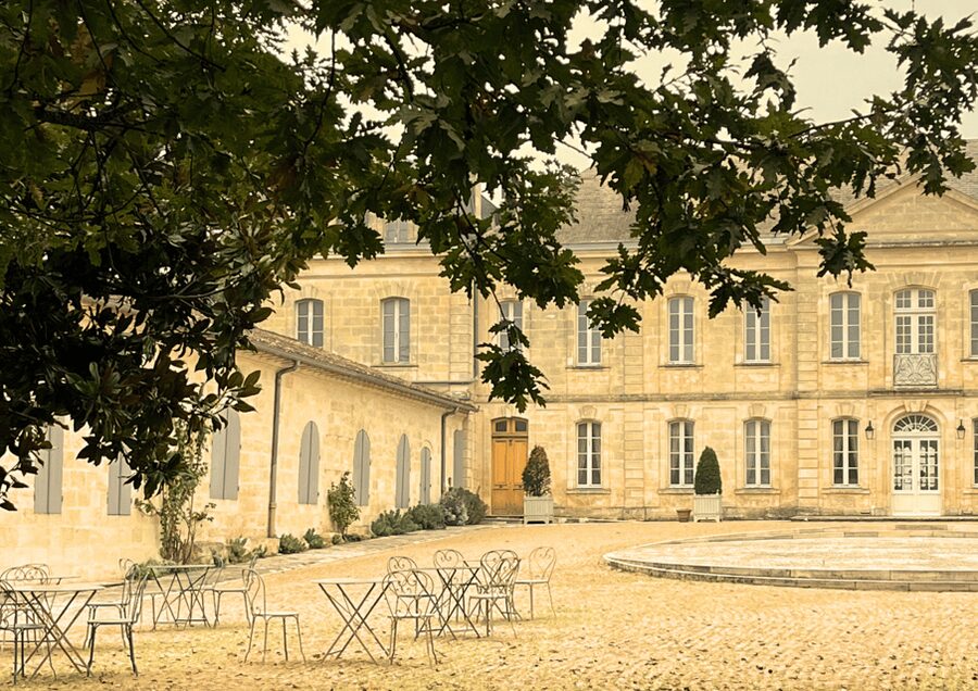 Bordeaux : Unforgettable Saint Emilion Half Day Wine Tour - Inside a Grand Cru Classé château