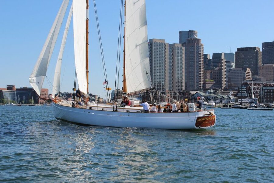 Boston: Harbor Champagne Sunset Sail from Rowes Wharf - Drinks, picnics, and the champagne question
