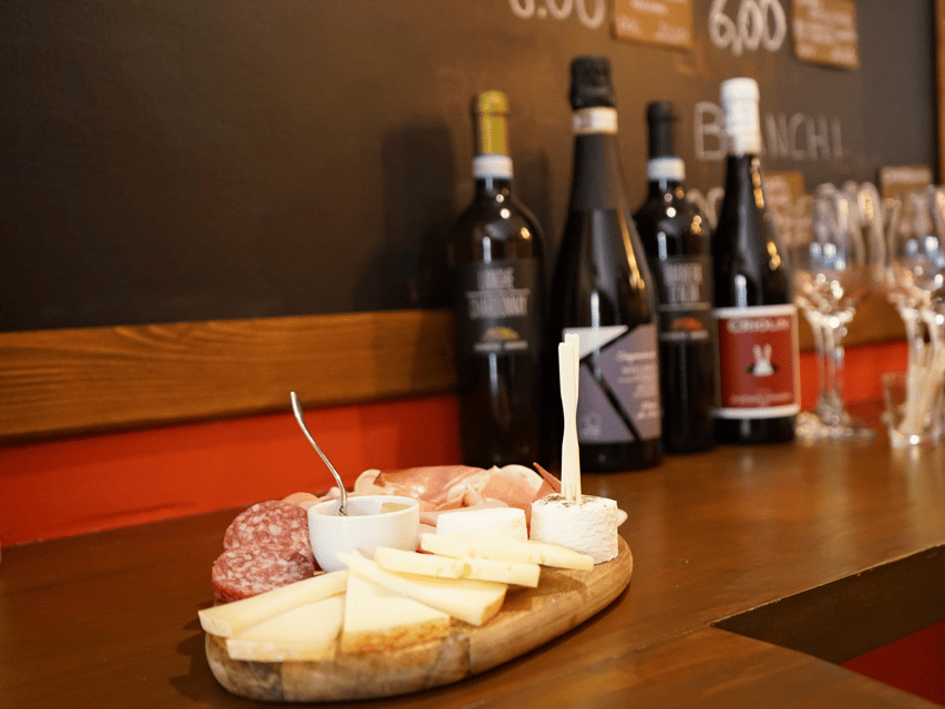 Boutique Wine Tasting in Turin City Center - Who should book this Turin tasting?
