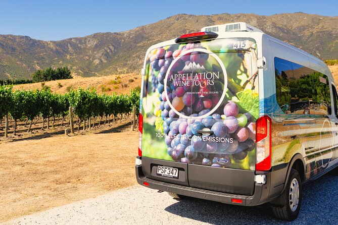 Boutique Wine Tour - visit Central Otago, 4 Wineries & Lunch - Leaving Queenstown for Central Otago wine country