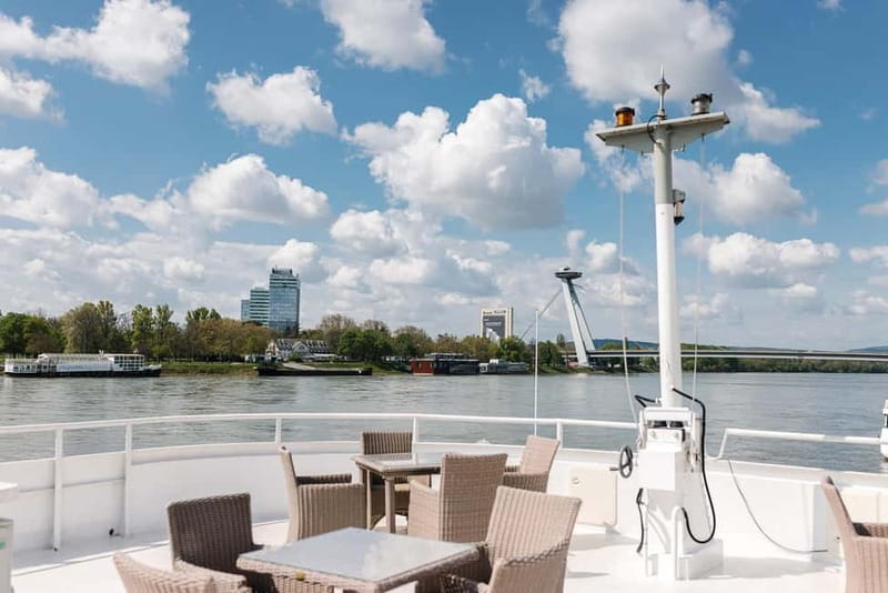 Bratislava: Panorama Cruise with Unlimited Prosecco - Is $37 good value for 45 minutes?