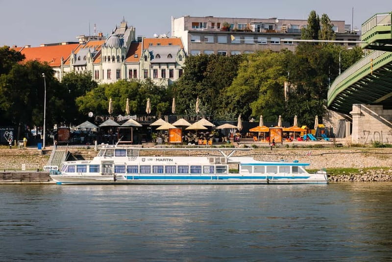 Bratislava: Panorama Cruise with Unlimited Prosecco - Finding the boat at Fajnorovo nábrežie
